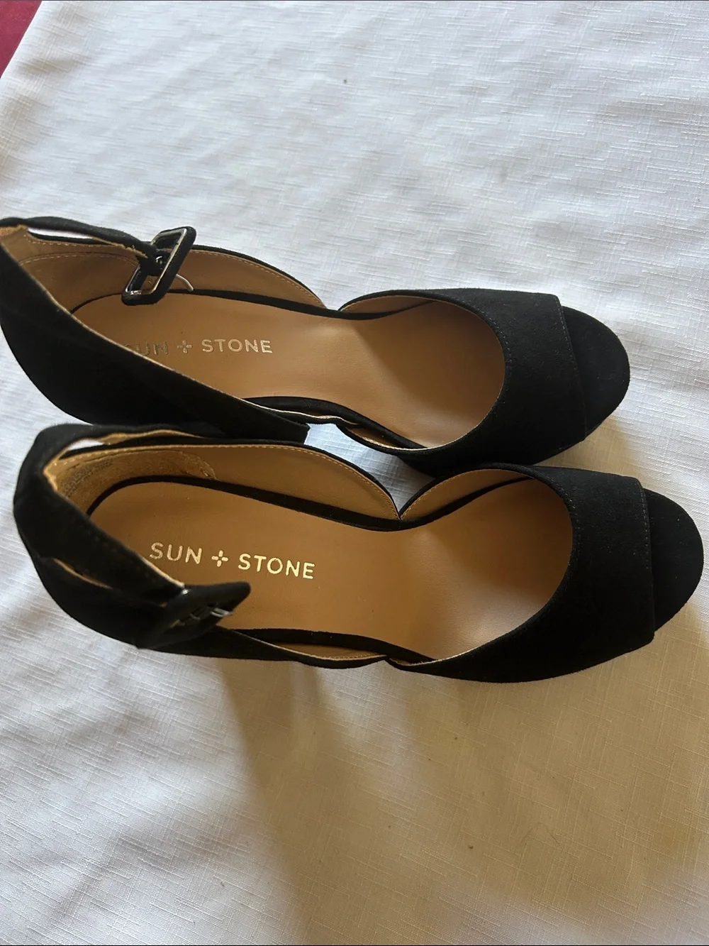 Sun + Stone classic black